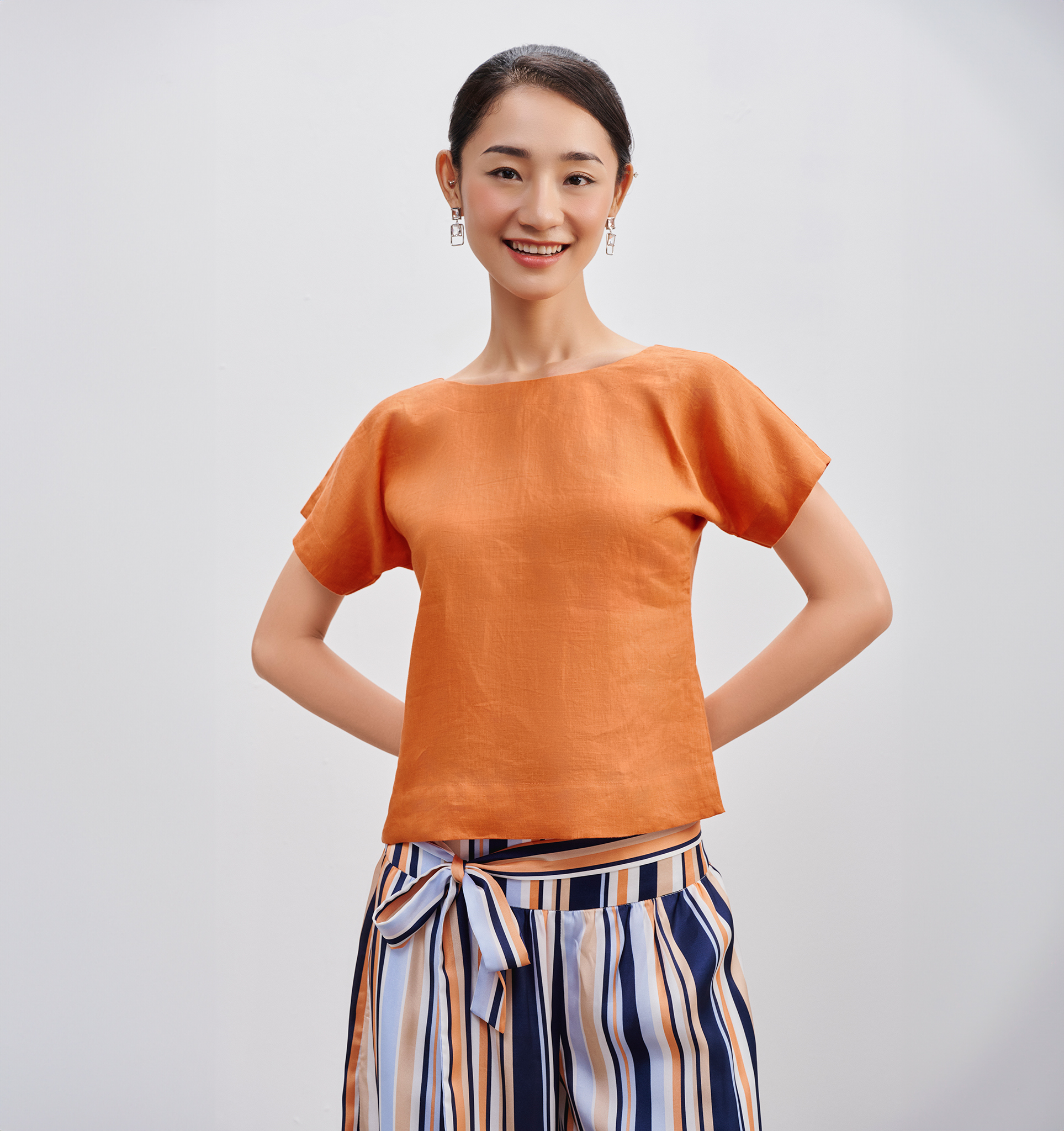 Áo Linen Cổ Tròn Mơ Nghiền TOP210 thời trang thiết kế Hity
