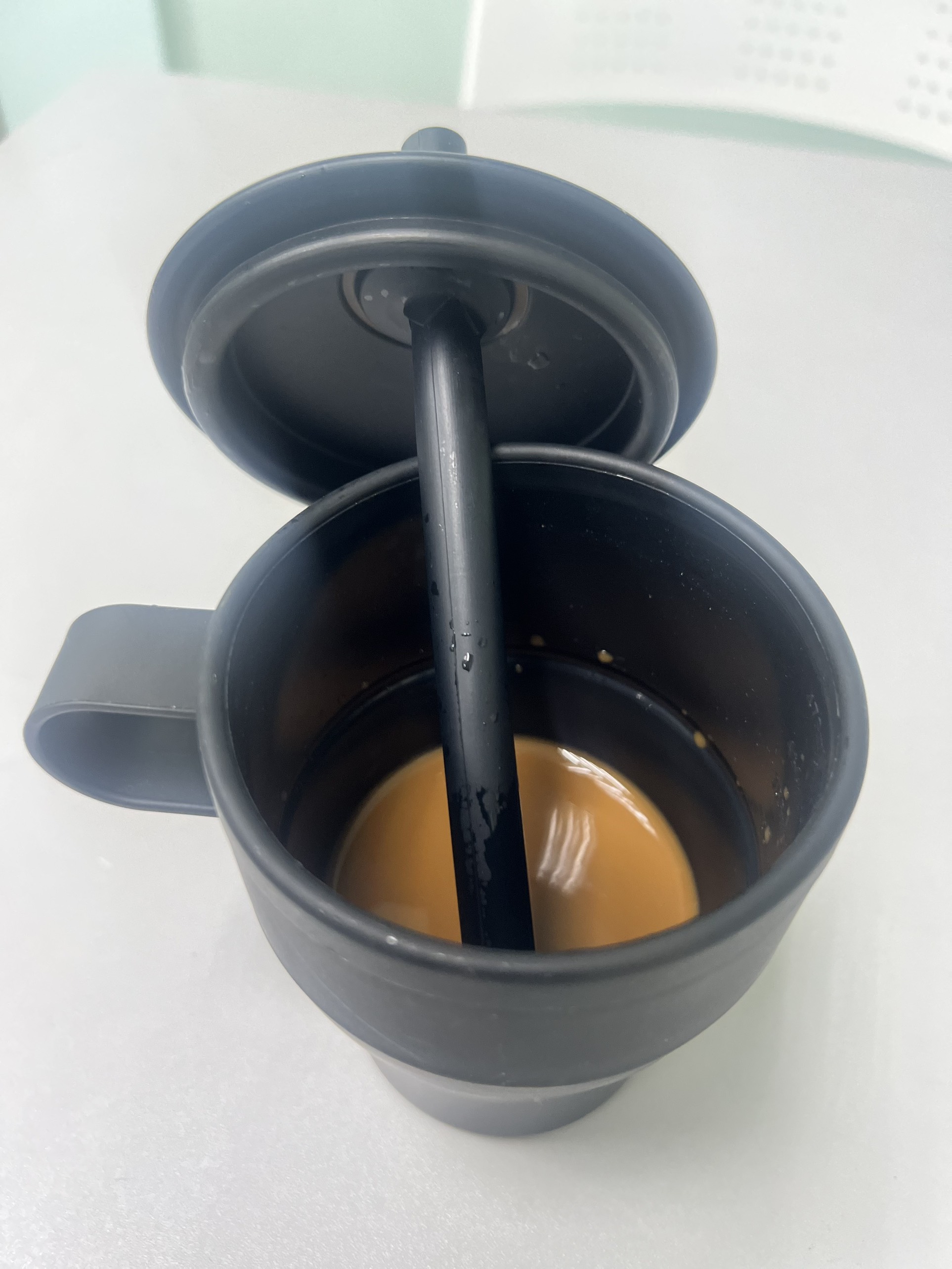 Ly silicon chịu nhiệt thân thiện môi trường