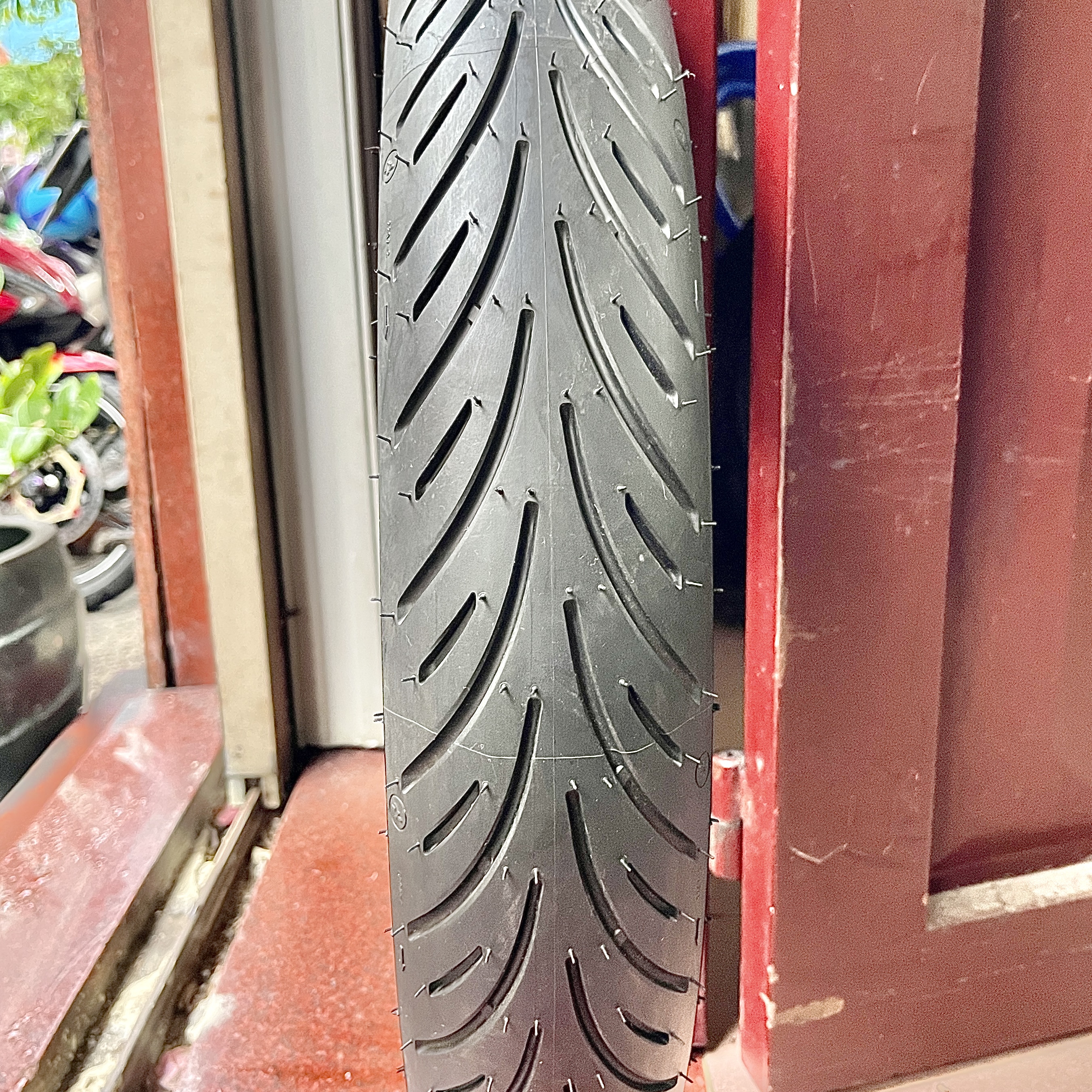 Vỏ xe motor phân khối lớn PKL Michelin Road Classic 100/150 mâm/vành 17/18 inch (Thái Lan), không ruột (TL)