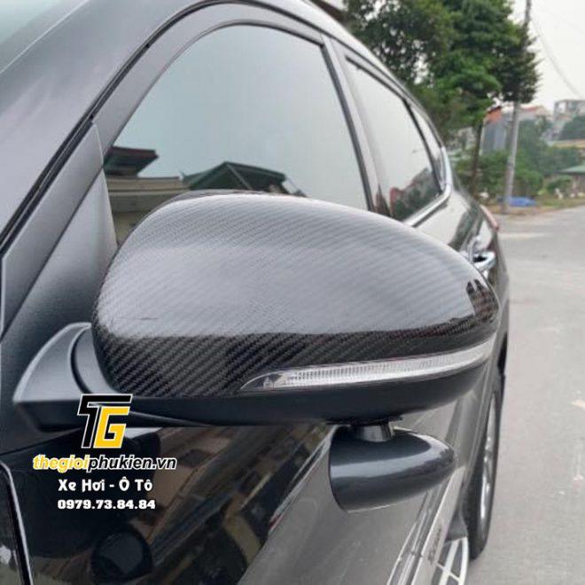 Bộ ốp gương chiếu hậu Hyundai Tucson 2022 vân Carbon cao cấp