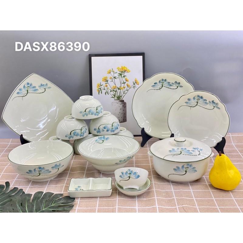 Bộ bát đĩa men trắng kem, họa tiết hoa sen vẽ thủ công. Gốm sứ Bát Tràng.