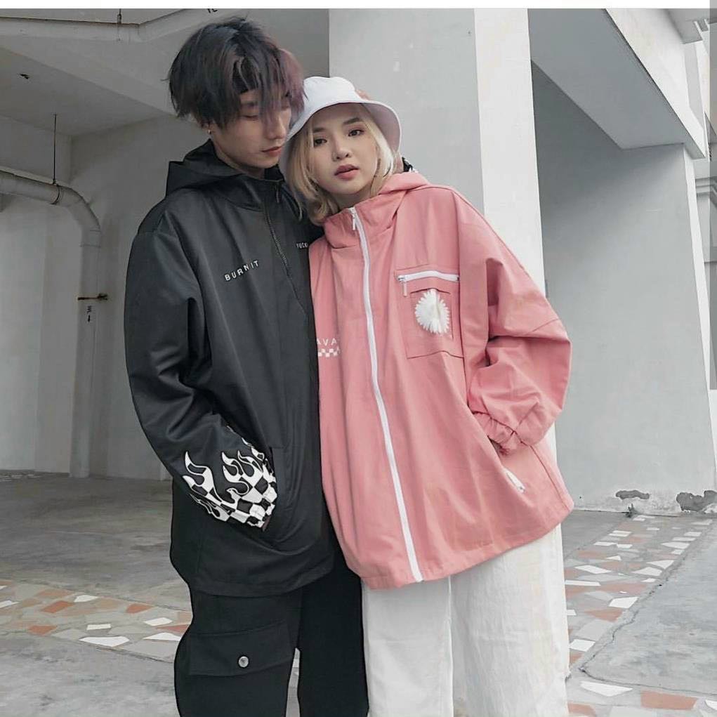 Áo khoác dù nam nữ phong cách couple thịnh hành năng động