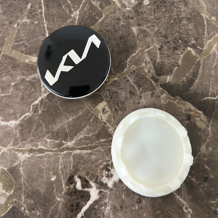 Logo chụp mâm, ốp lazang bánh xe ô tô Kia đường kính 58mm