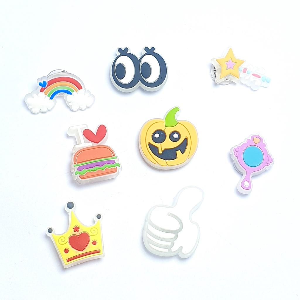 Jibbitz / Sticker phản quang gắn dép
