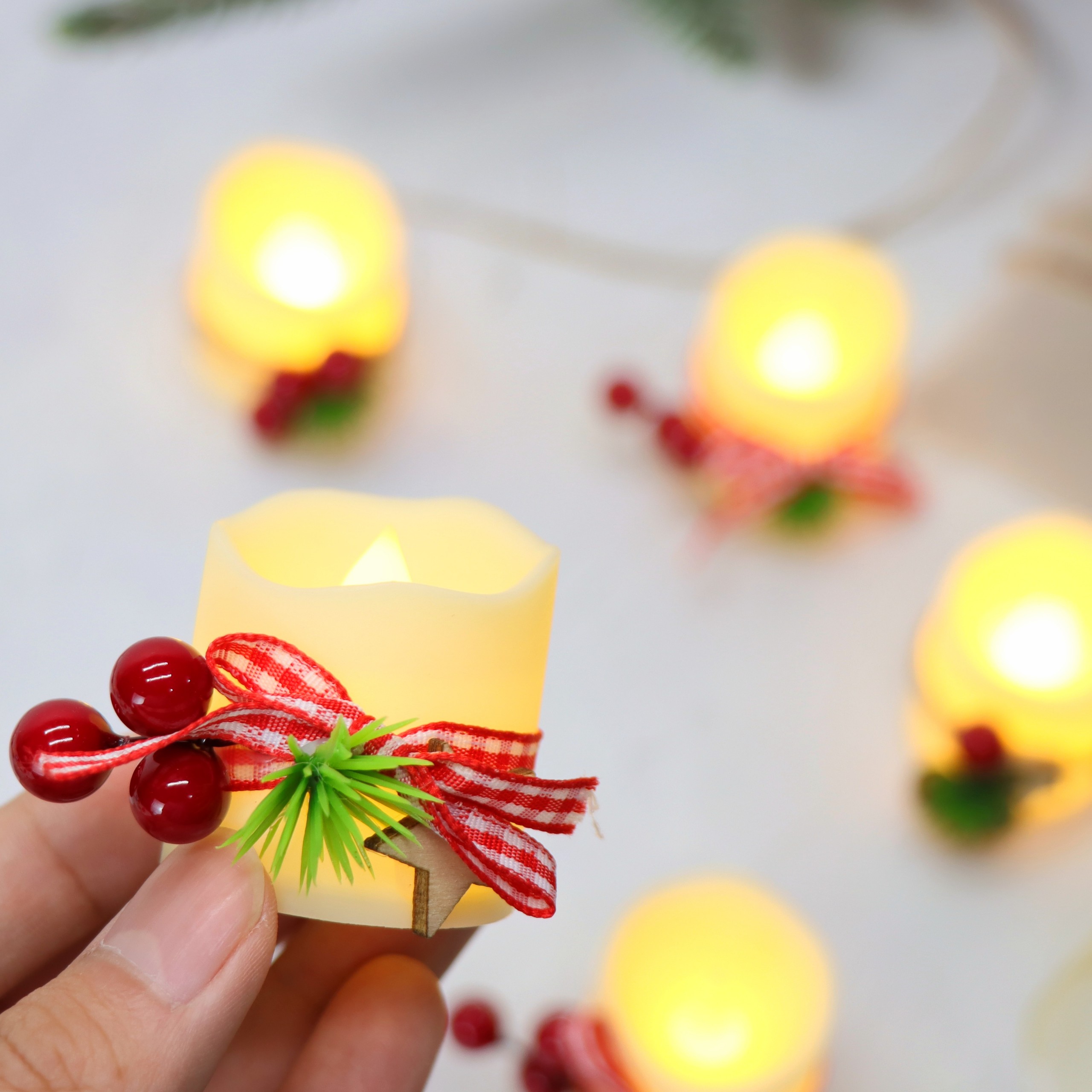 Nến Điện Tử  Nhí Đính Phụ Kiện Trang Trí Giáng Sinh Noel