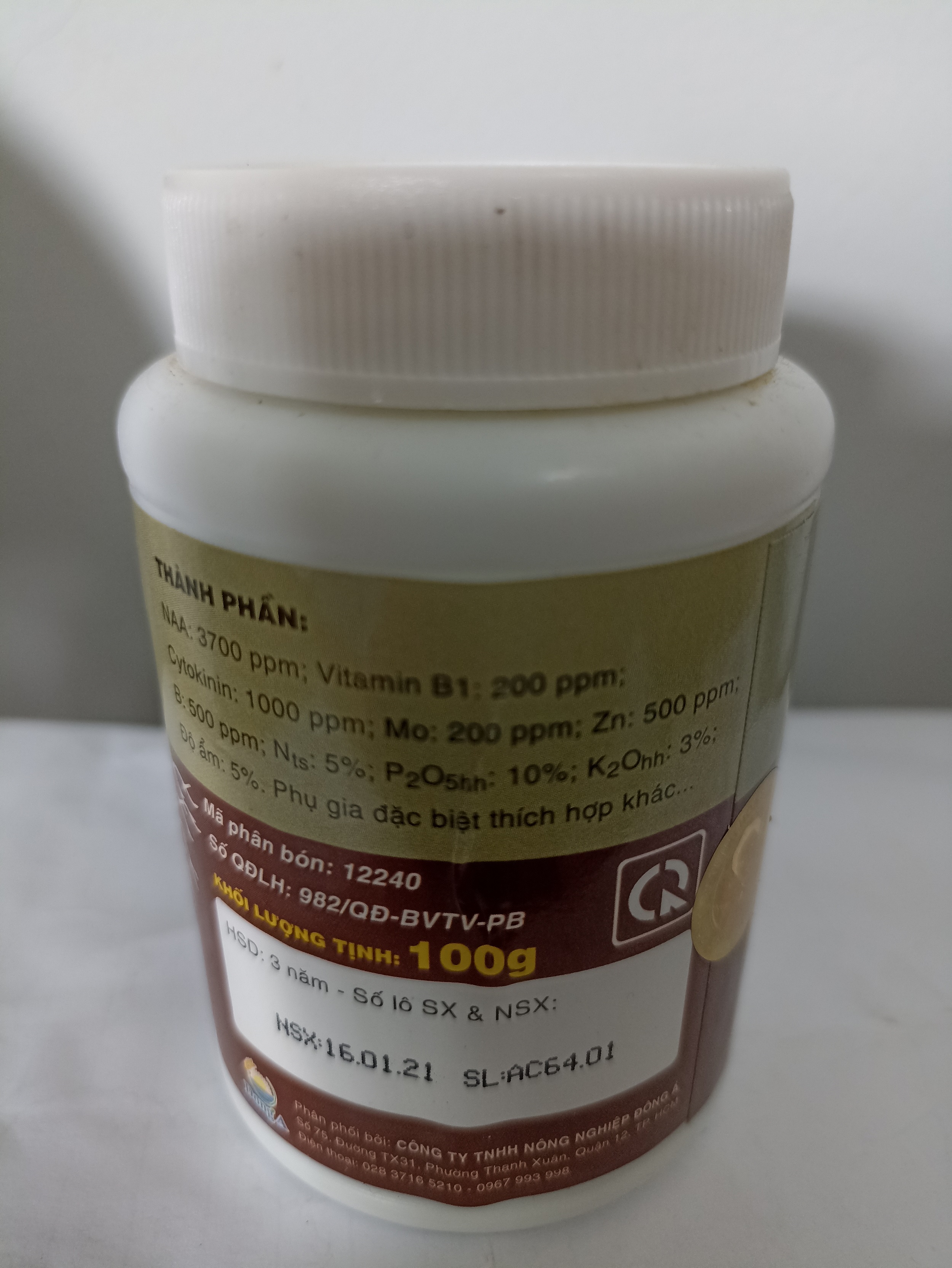 Phân bón vi lượng NUTRI FOR ROOTS ra rễ cực mạnh - chai 100 gram