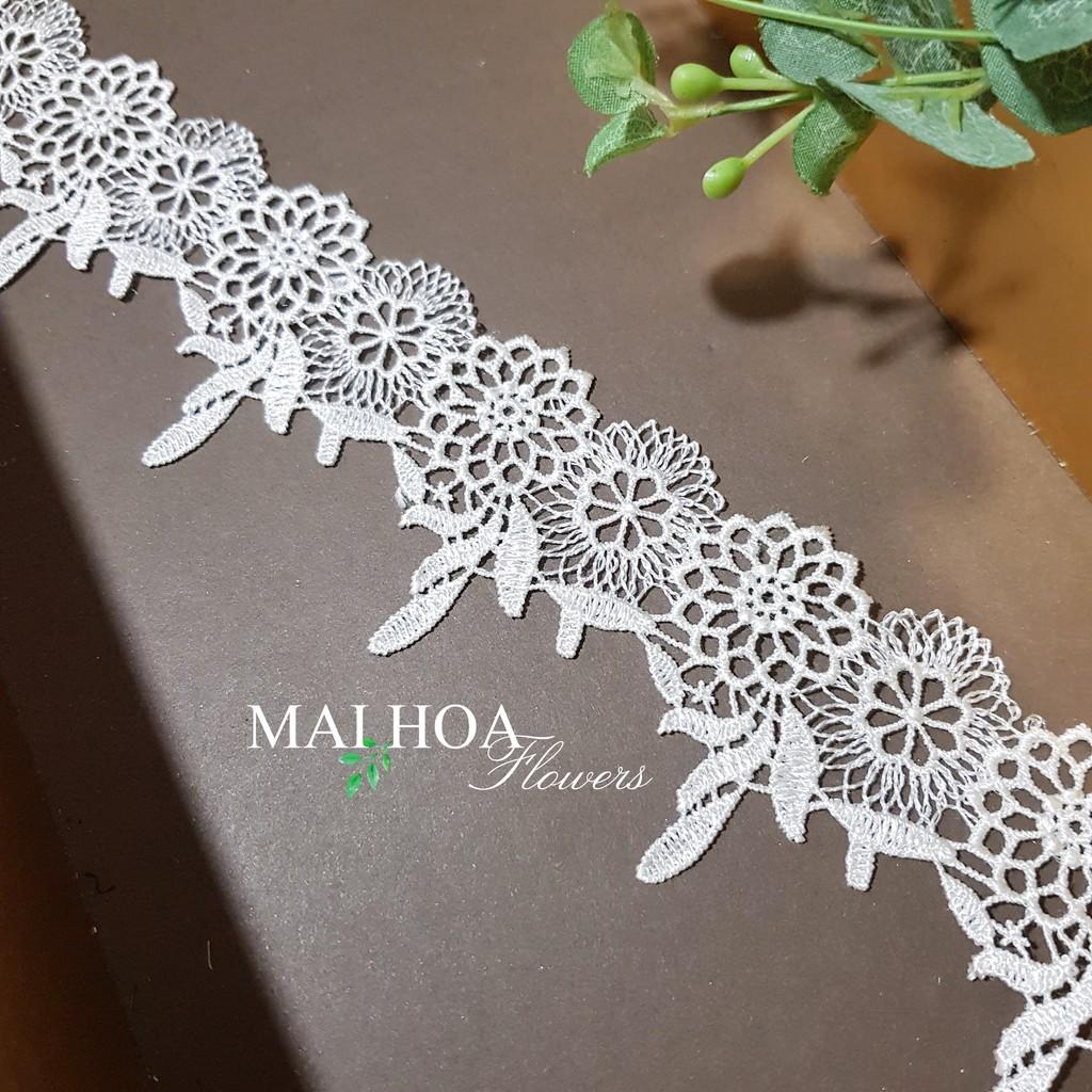 Cuộn REN chỉ trắng hình hoa lá dây, bản 3,5cm, dùng may váy áo, trang trí đồ thủ công