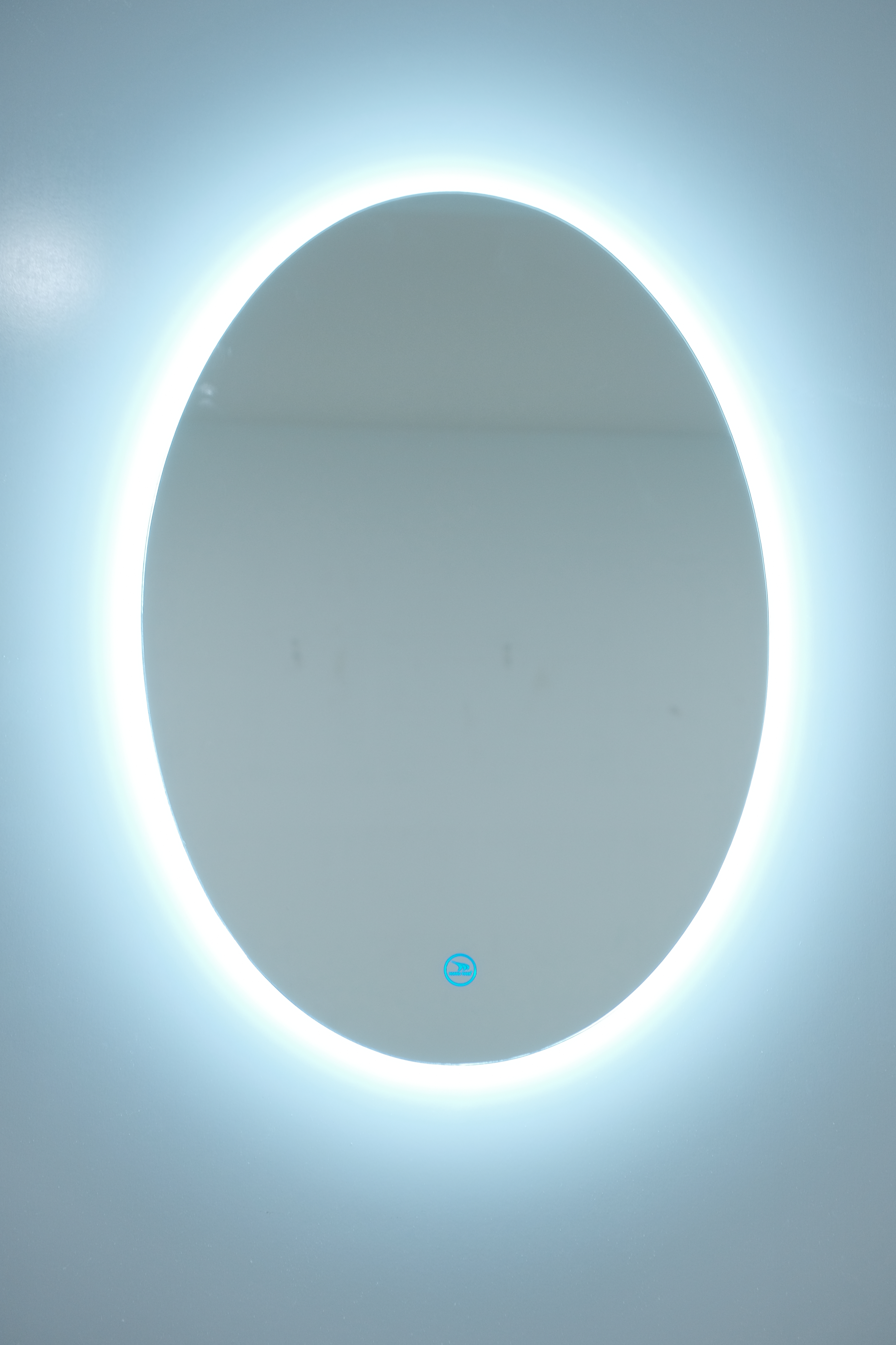 Gương đèn Oval cảm ứng cao cấp Hoàng Thiện GD 7370-8