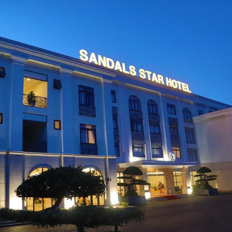Sandals Star Hotel 3* Đà Lạt - Gồm Buffet Sáng - Gần Sân Bay Đà Lạt