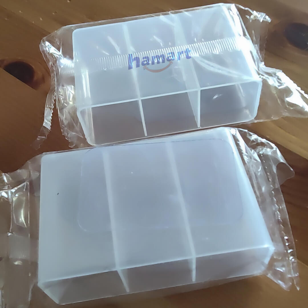 Khay Đựng Son Môi Mini 3 Ngăn Dán Tường Hộp Trong Suốt Gắn Cánh Tủ Treo Đồ Trang Điểm Để Mỹ Phẩm - 1 Khay Để Son 3 Ngăn + Tấm Keo