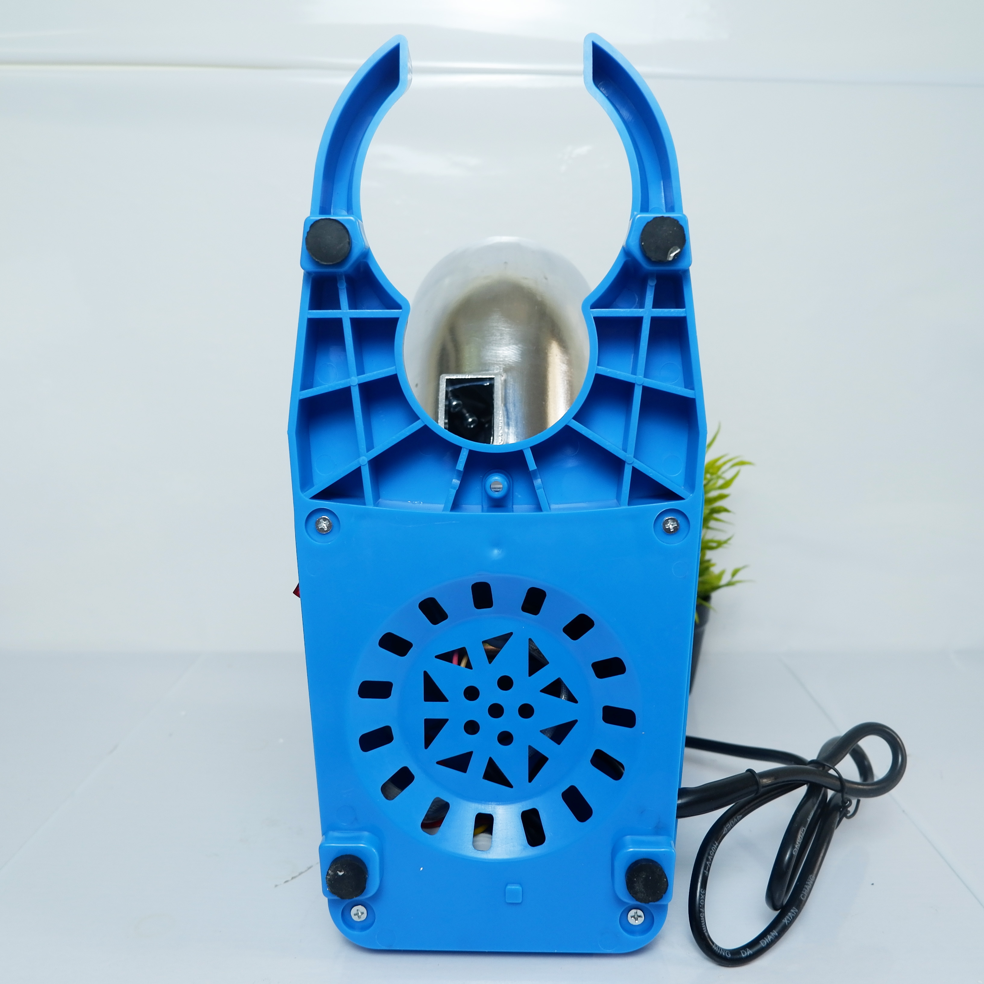 MÁY BÀO ĐÁ TUYẾT ĐƠN GIẢN DỄ SỬ DỤNG