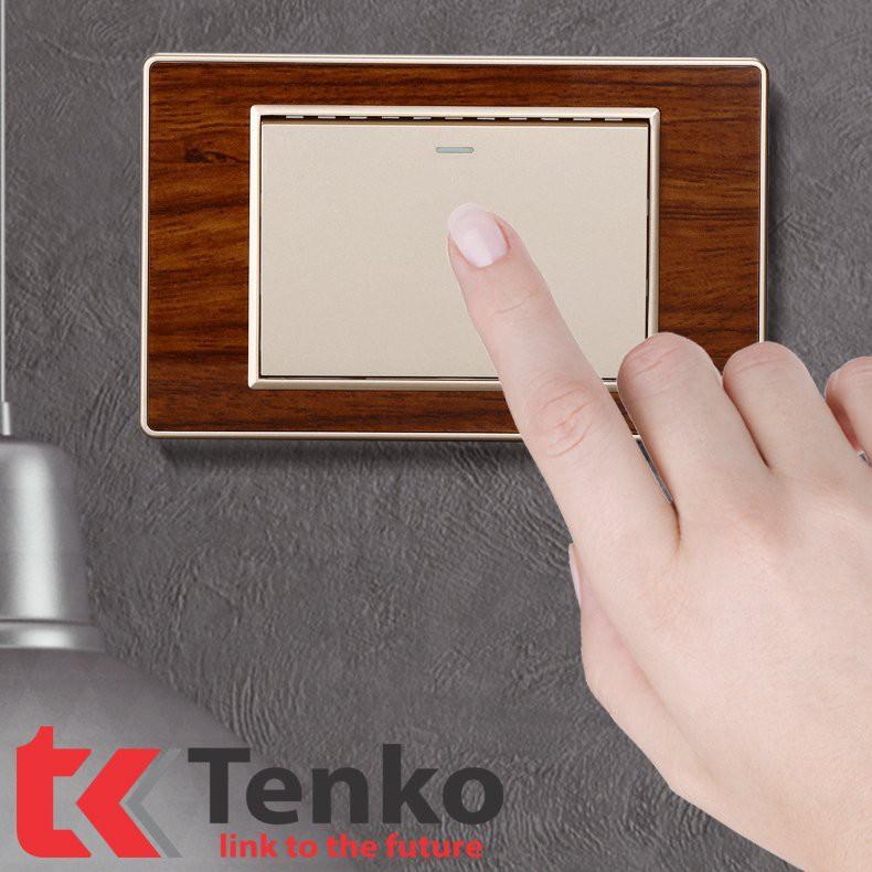 Công Tắc Vân Gỗ Viền Vàng - Thương Hiệu Nhật Bản Tenko - Mẫu Mã Đẹp Dễ Thiết Kế Cho Nhà Gỗ or Ốp Gỗ TK-C6-G02