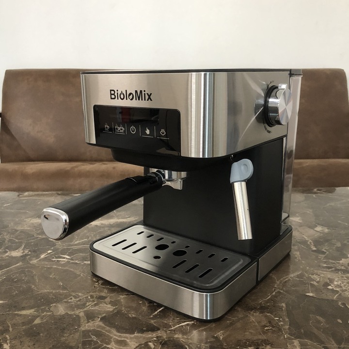 Máy pha cà phê Espresso BioloMix CM6863 Công suất đầu vào: 850 (W) Dung tích bình đựng nước : 1.6L - HÀNG CHÍNH HÃNG