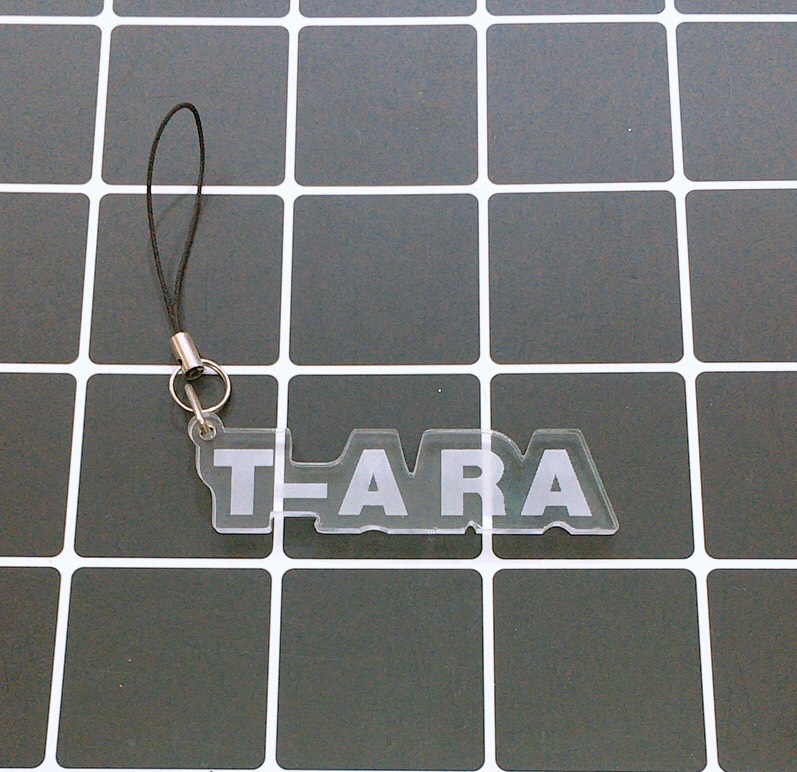 Móc khóa trong T-ARA combo 2 móc