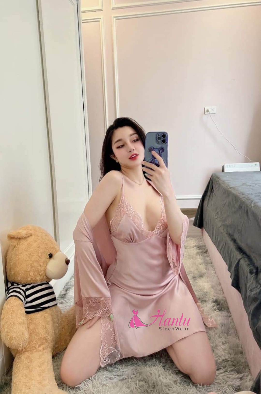 Hantu Sleepwear-Set áo choàng kèm váy lụa cao cấp xẻ tà 2 bên sexy