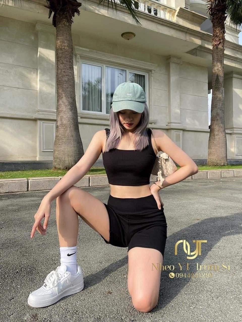 Quần legging nữ đùi, quần đùi vải tăm cottong 2 màu đơn giản