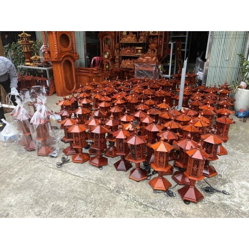 Cặp Đèn Thờ Gỗ Hương Hình Mái Chùa Cao 48cm