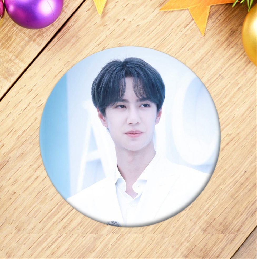 Huy hiệu Vương Nhất Bác Trần Tình Lệnh ngẫu nhiên