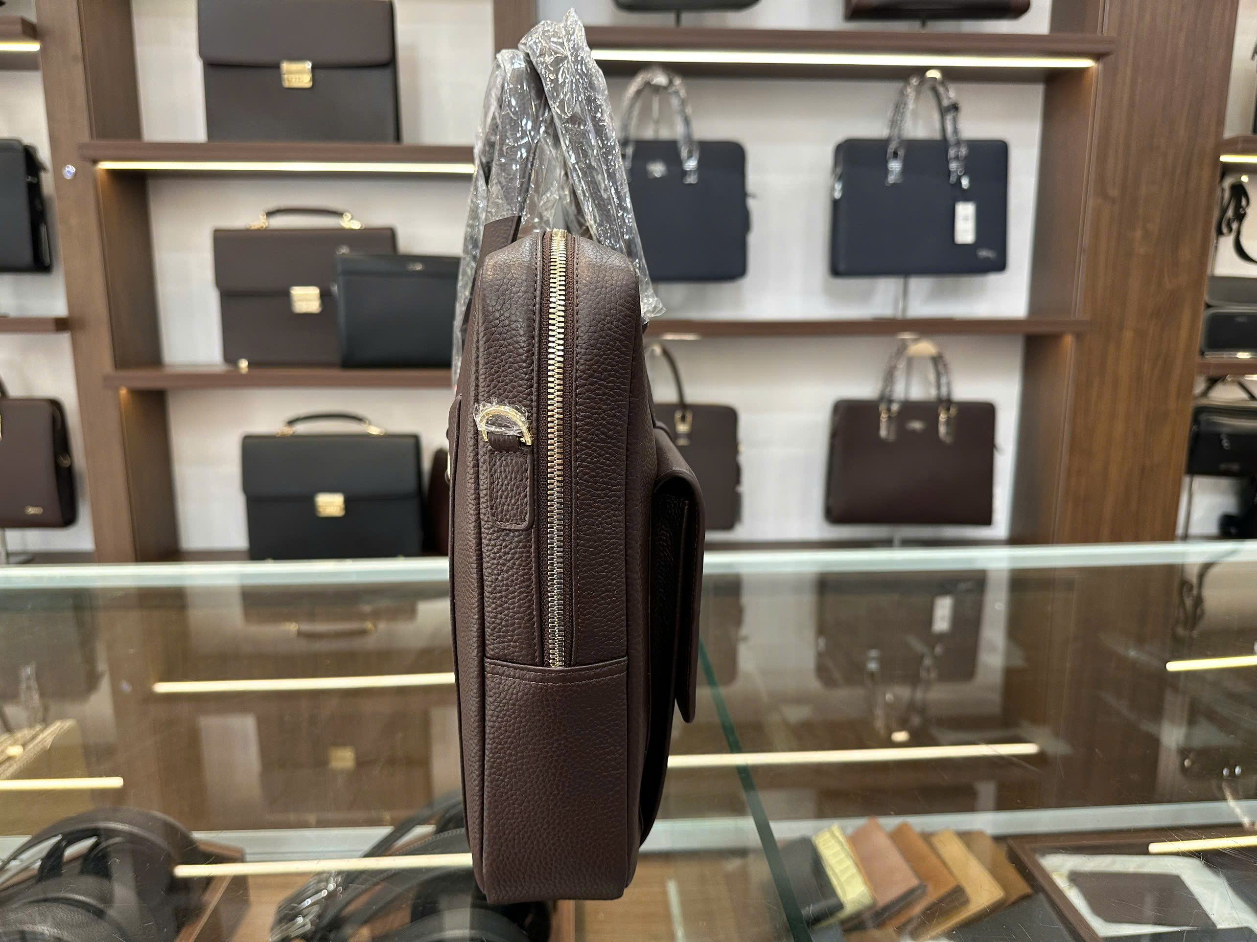 Túi Xách Da Nam Công Sở Chính Hãng GENCE GCE30 Da Bò Mềm Cao Cấp Màu Nâu Có Dây Đeo Vai