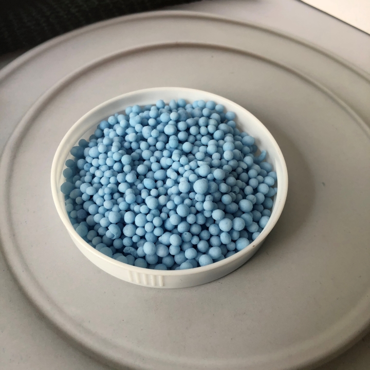 Phân bón NPK 17-17-17 nuôi hoa, dưỡng hoa - Lọ 200gr