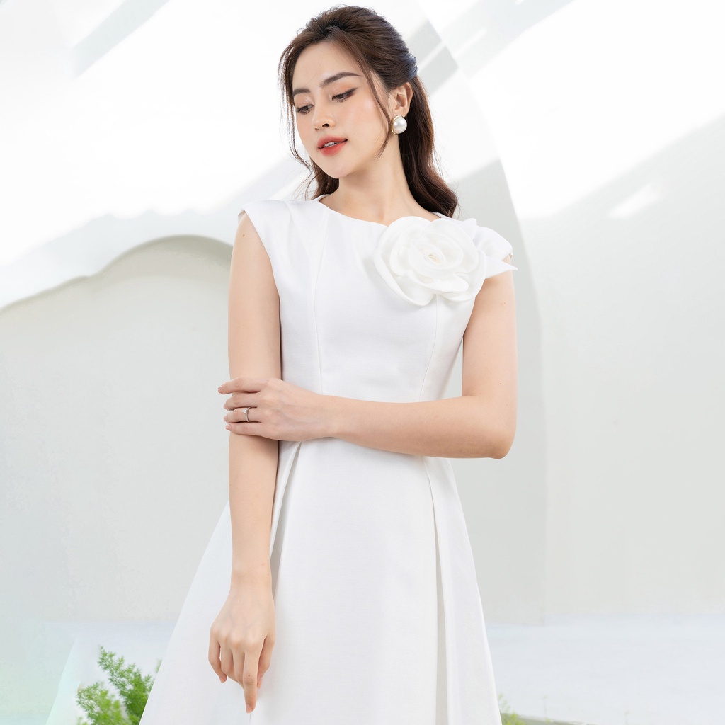 Đầm Dự Tiệc, Hoa Xếp Trước Ngực UK Fashion Dáng Xòe Thiết Kế Thanh Lịch Sang Trọng NKDV2209005