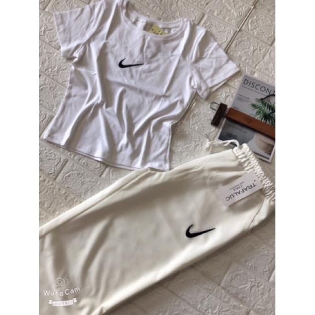 Set bộ quần ống rộng cạp chun áo croptop thêu phẩy