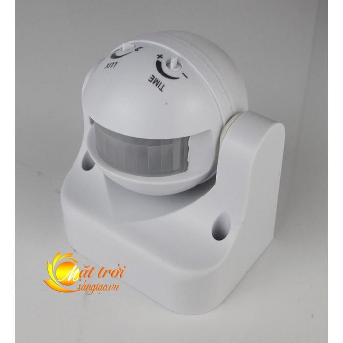 Công tắc cảm biến chuyển động hồng ngoại ngoài trời BK-P002