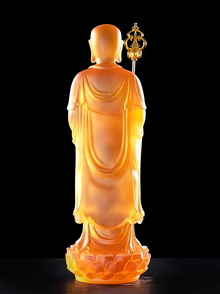 Tôn tượng Địa Tạng Bồ Tát bằng đá liuli