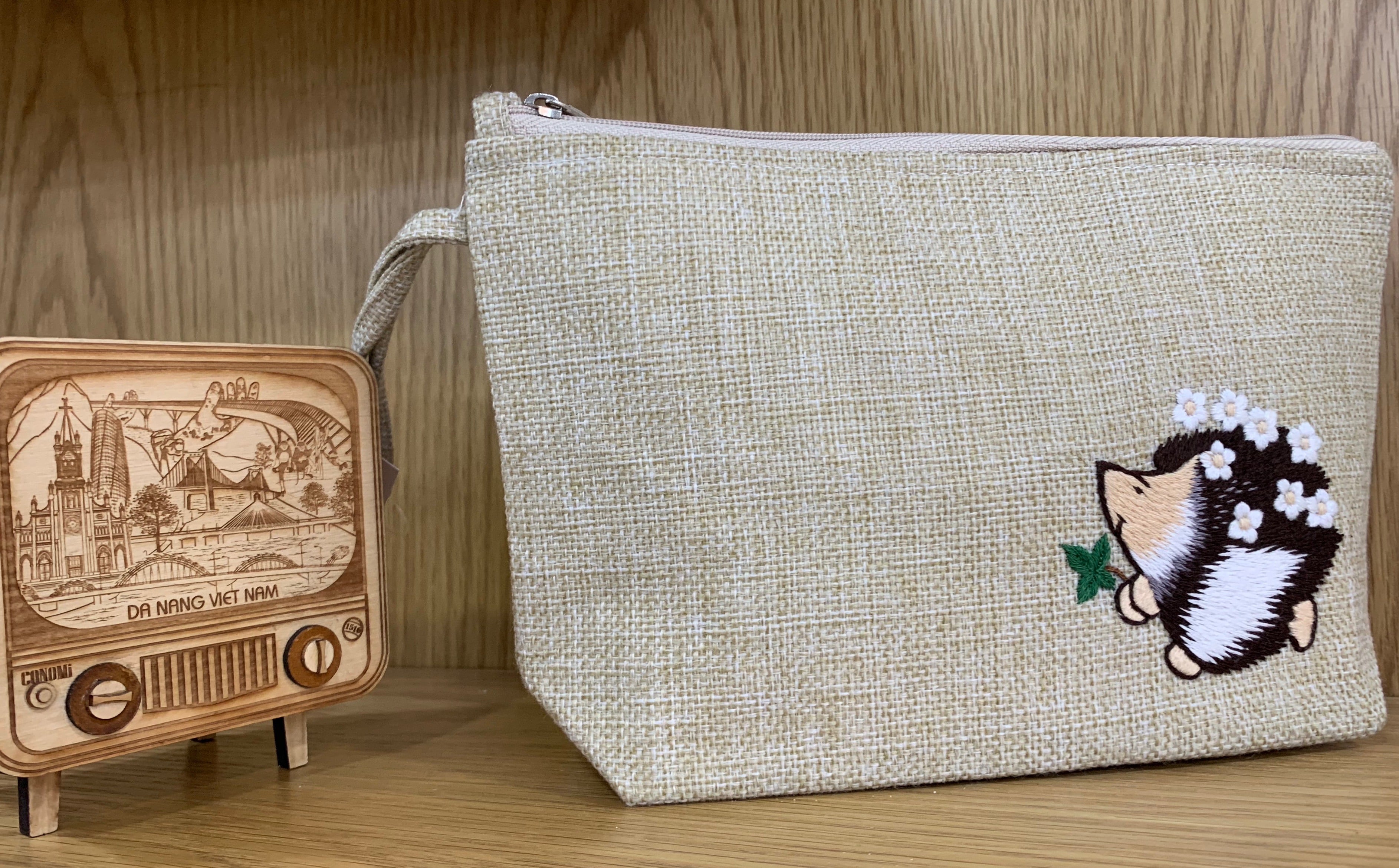 Túi mỹ phẩm thêu thời trang nữ - Nhím bông