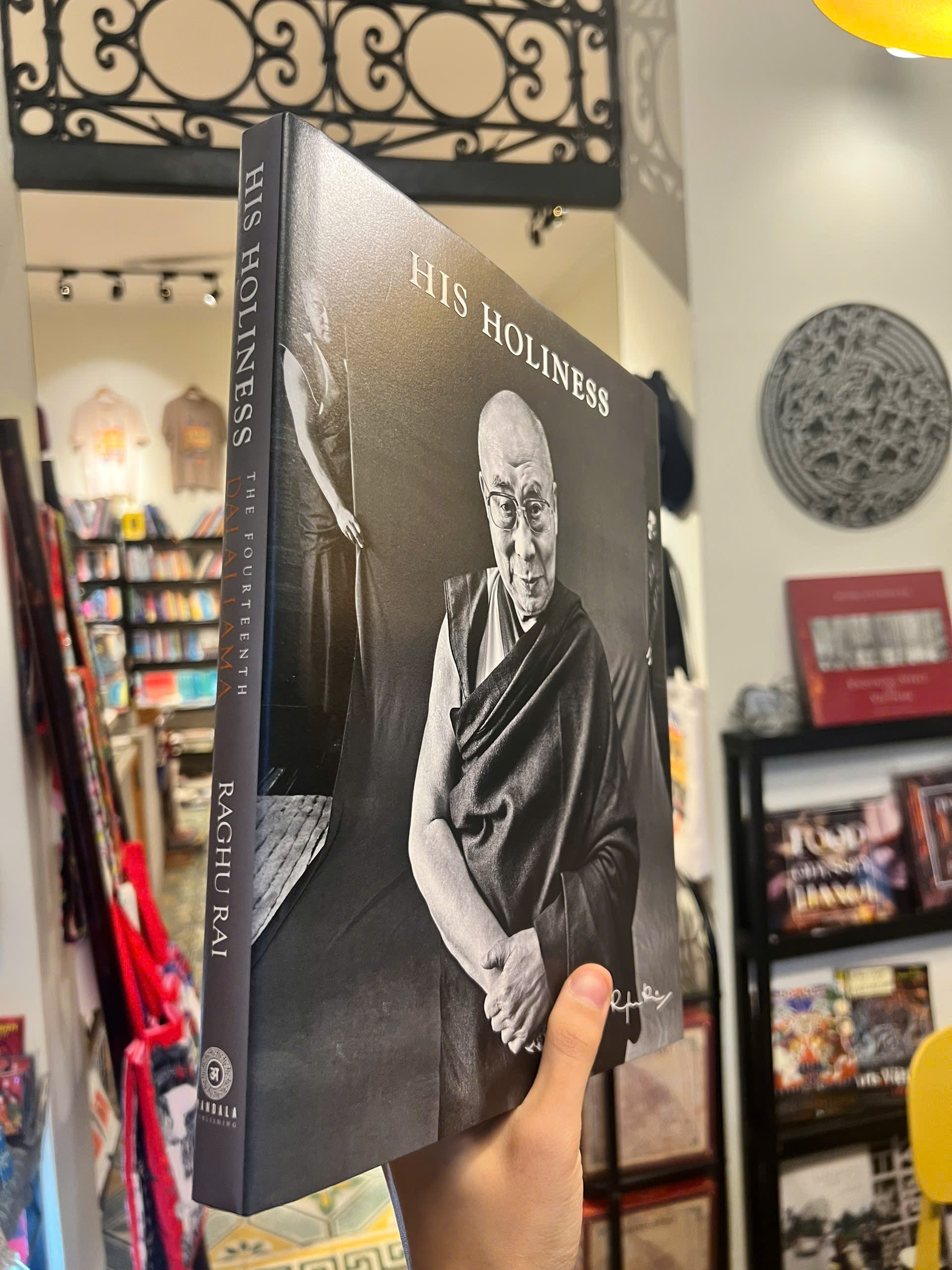 Sách - His Holiness: The Fourteenth Dalai Lama | Photography / Ngoại văn Bìa cứng / Nhập khẩu