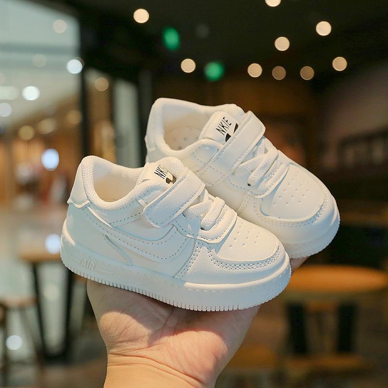 Giày Sneaker đế mềm giày thể thao cho bé màu trơn quai dán thời trang cho trẻ em