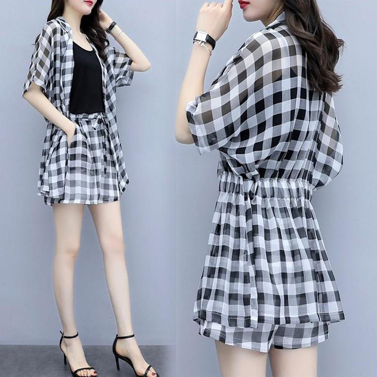 Set bộ caro quần short áo form dài bo eo sau lưng kèm áo thun