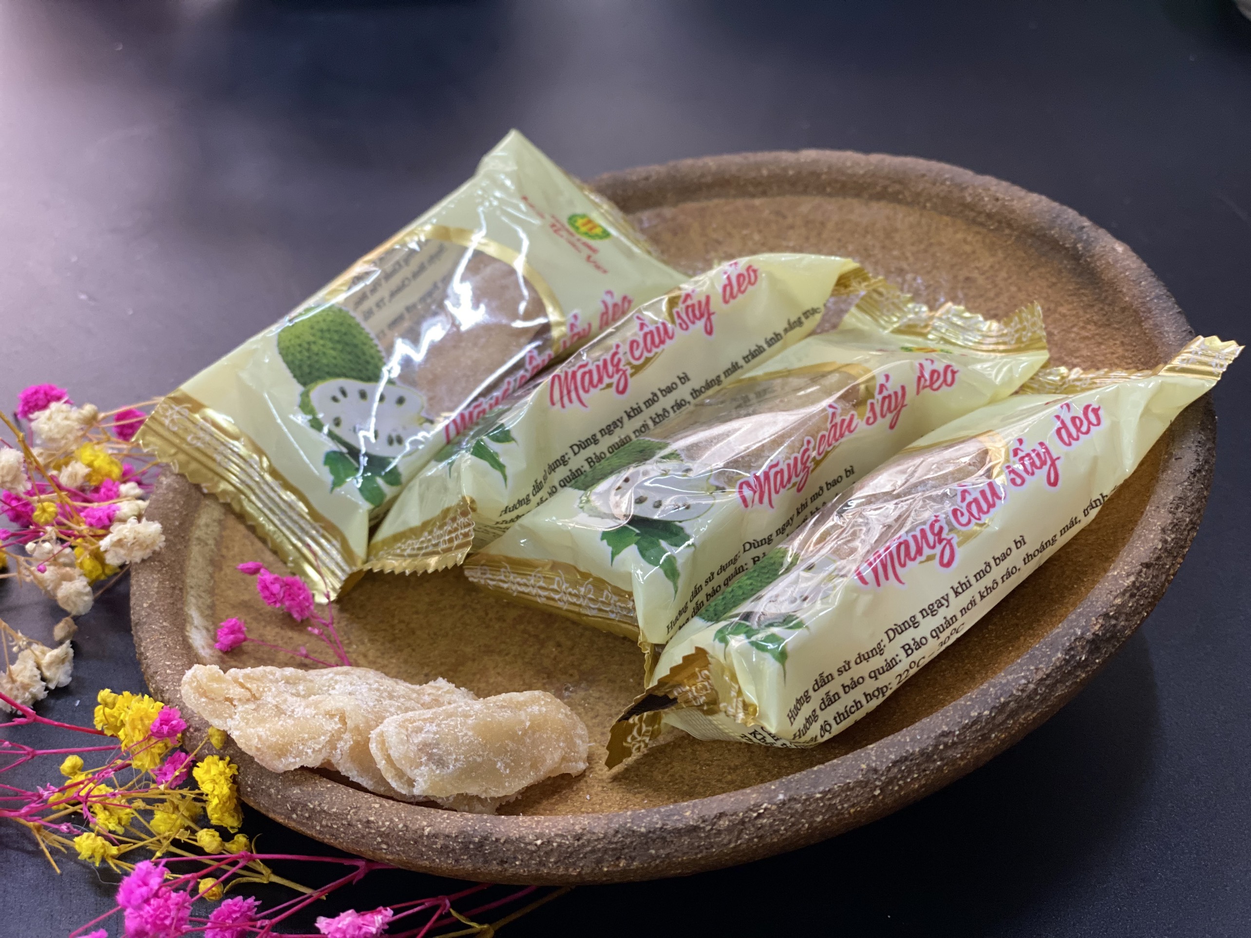 Mứt Mãng Cầu Sấy Dẻo 200G Thành Long_Việt Nam
