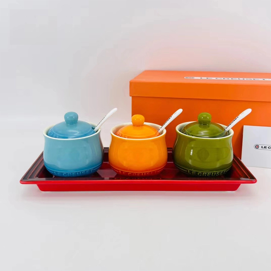 Bộ Hũ Gia Vị Le Creuset Hình Tròn Kèm Khay Và Thìa, Gốm Sứ Pháp