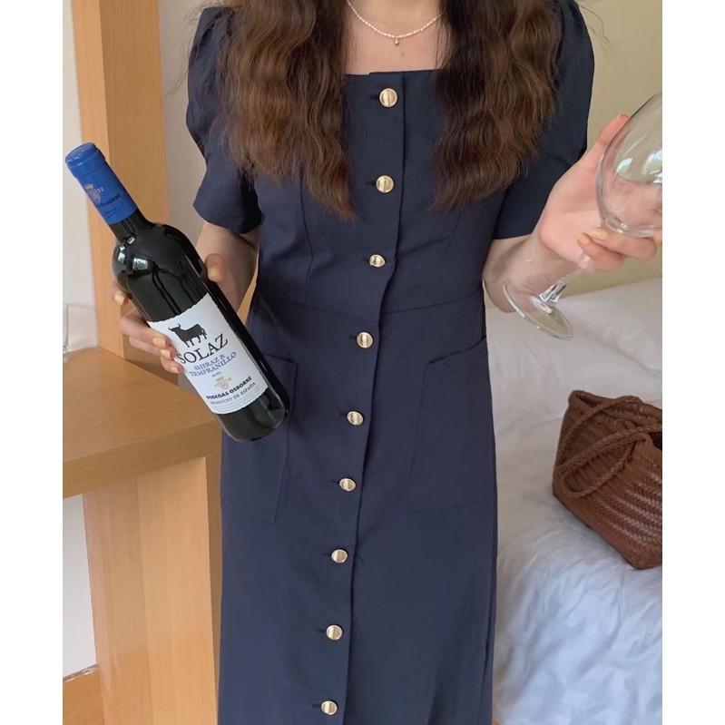 Váy March ôm nhẹ cúc dọc