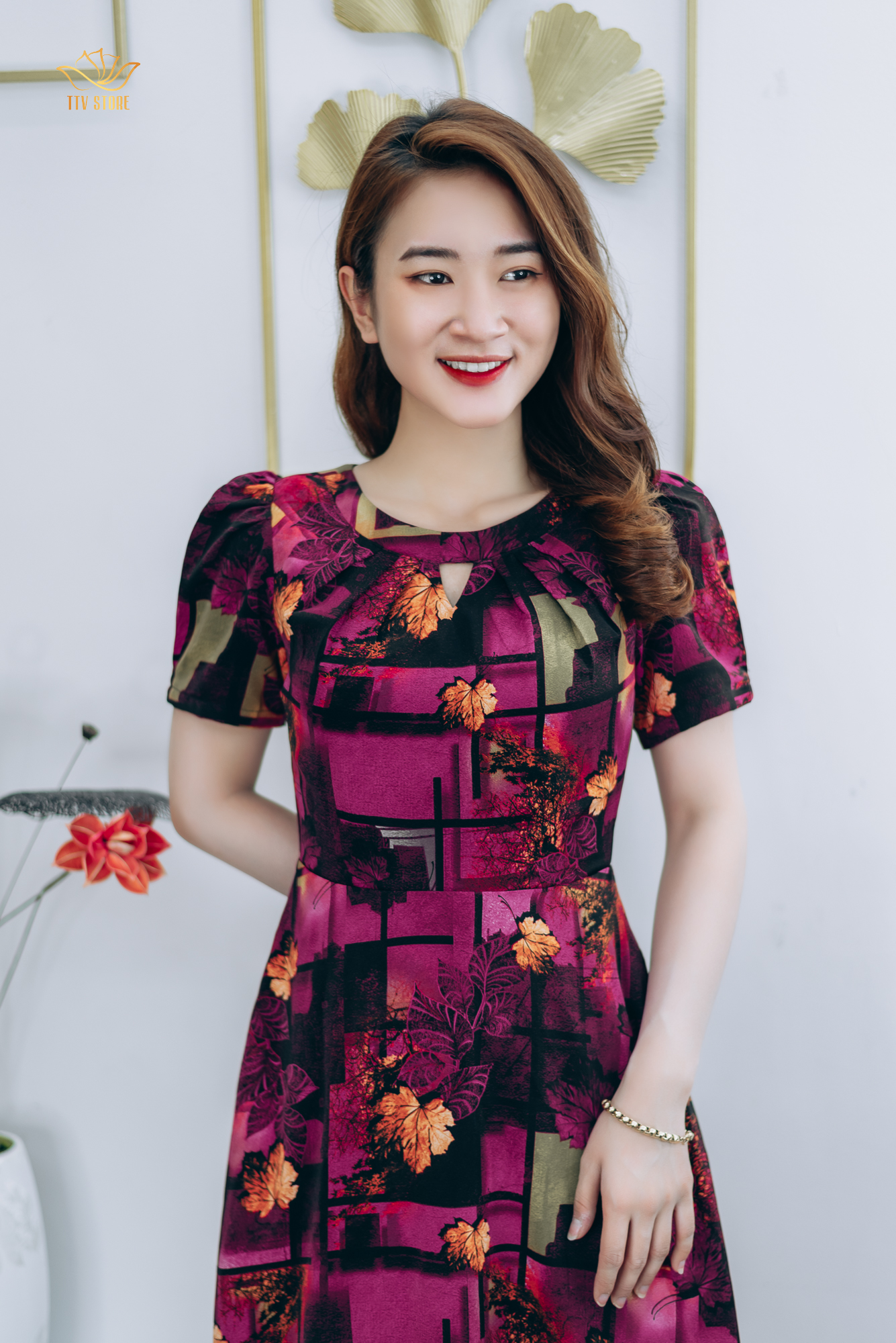 Đầm xòe thiết kế trung niên cao cấp sang trọng Cổ tròn khoét V tay ngắn màu TÍm họa tiết TTV STORE TTV1284