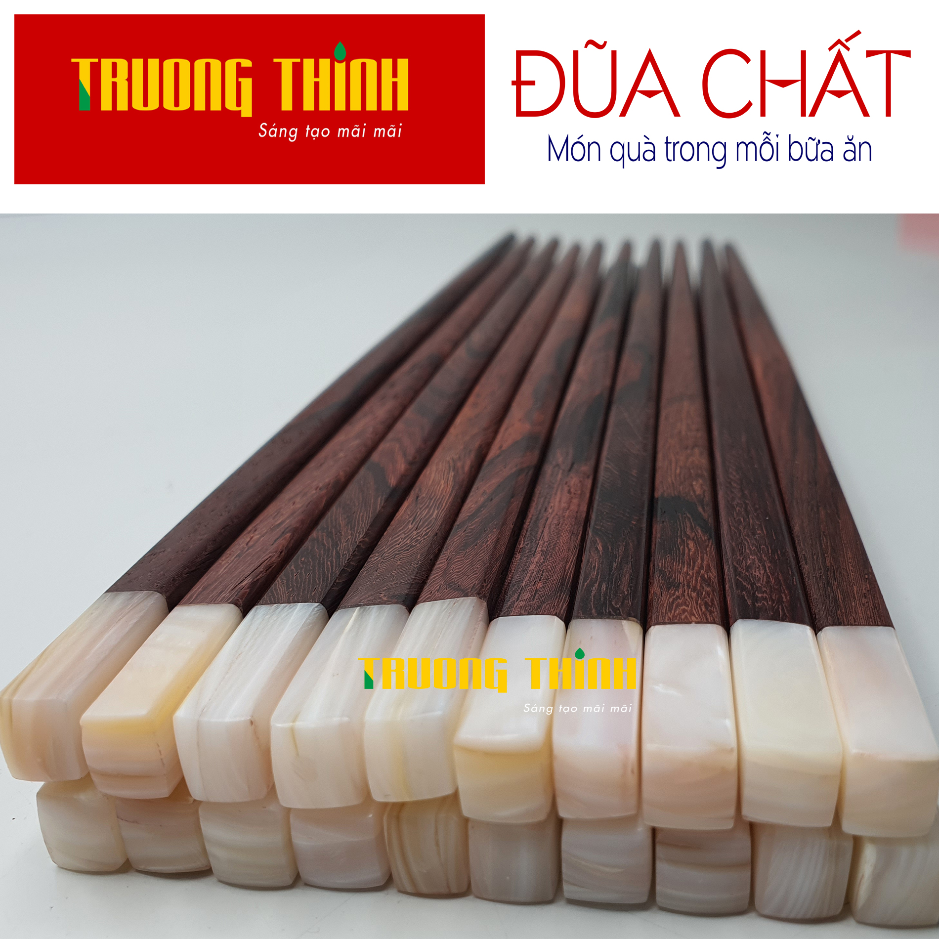 Đũa Gỗ Trắc Vân Đầu Gắn Ngọc Trắng Trường Thịnh Chính Hãng/ Hộp Màu Đỏ/ 10 Đôi Vuông