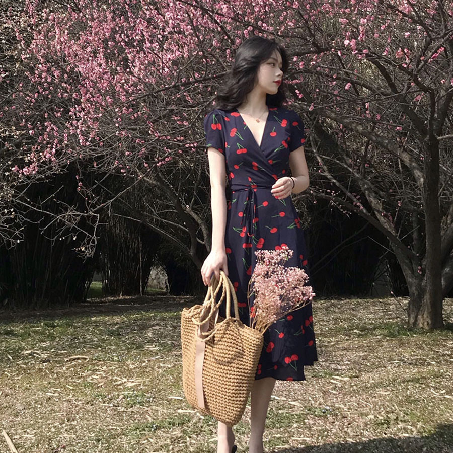 Đầm cổ chéo xẻ tà CYHERRY DRESS