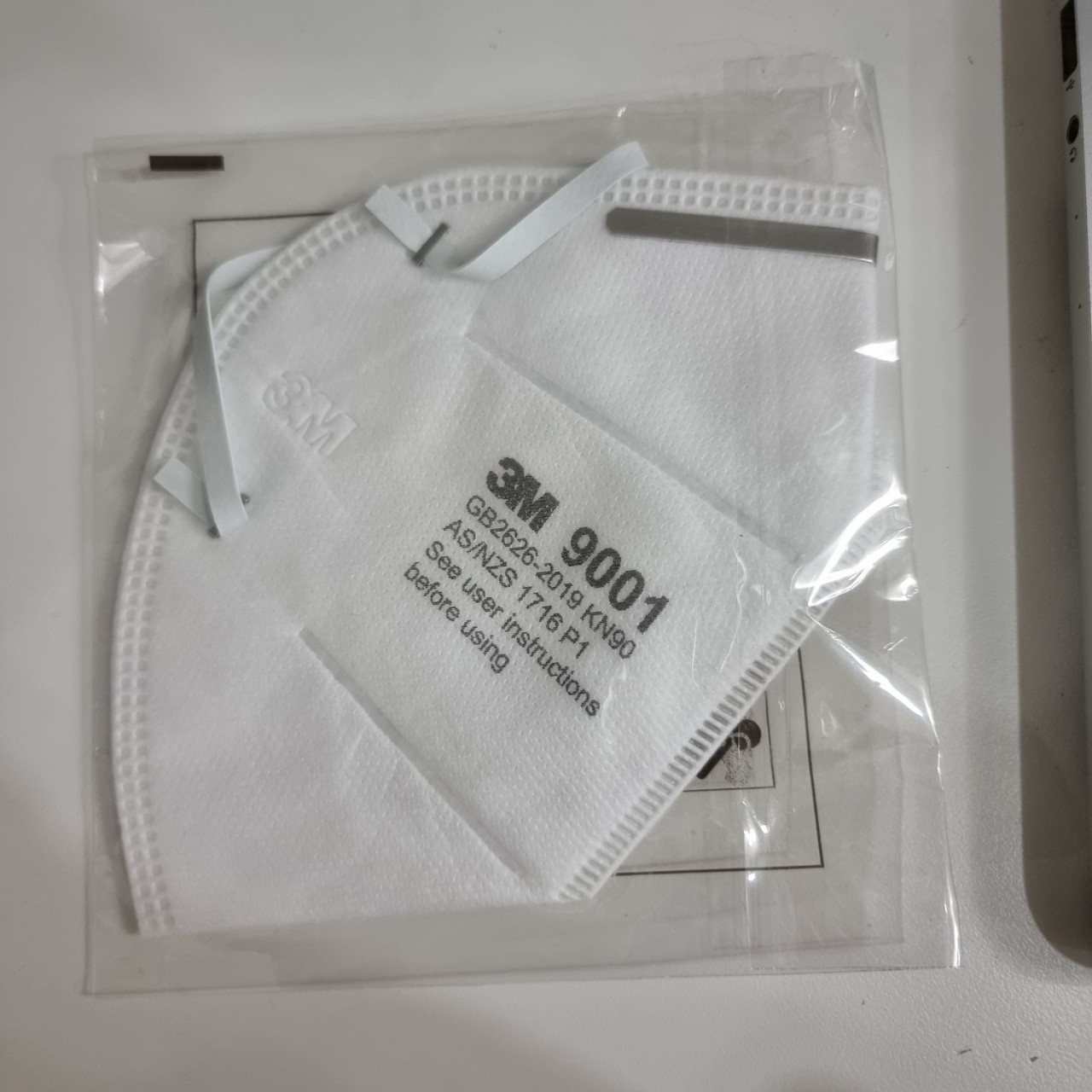 Set 10 chiếc khẩu trang 3M 9001 lọc bụi mịn, cản bụi, kháng khuẩn tối ưu