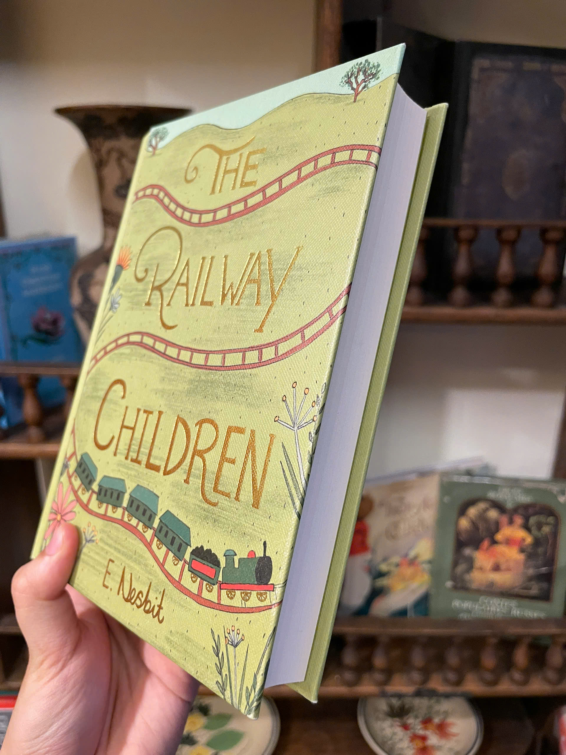 Sách - The Railway Children (Wordsworth Collector's Editions) by Edith Nesbit | Bìa cứng