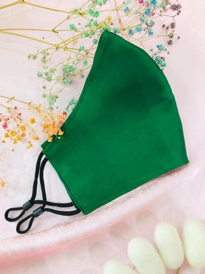 Mulberry silk facemask- Khẩu trang lụa tơ tằm tự nhiên 3 lớp unisex, gồm 2 lớp vải lụa tơ tằm + 01 lớp bông tơ tằm