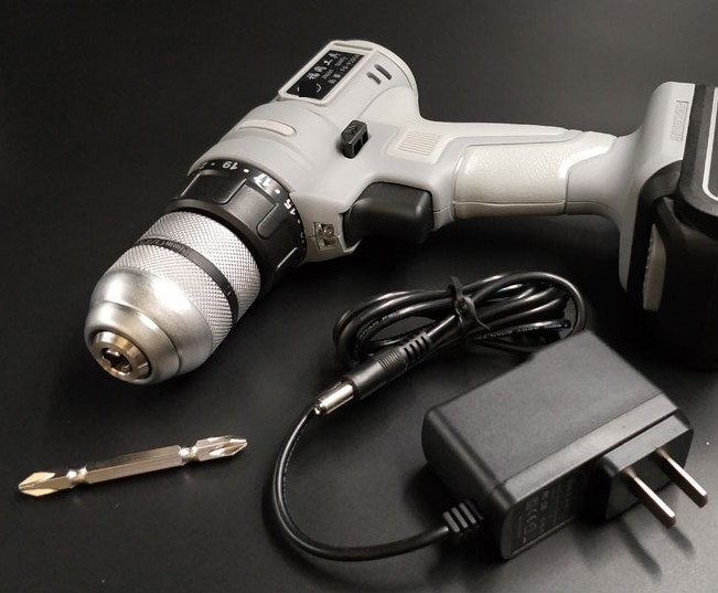 Máy khoan bắt vít 12V Nhật
