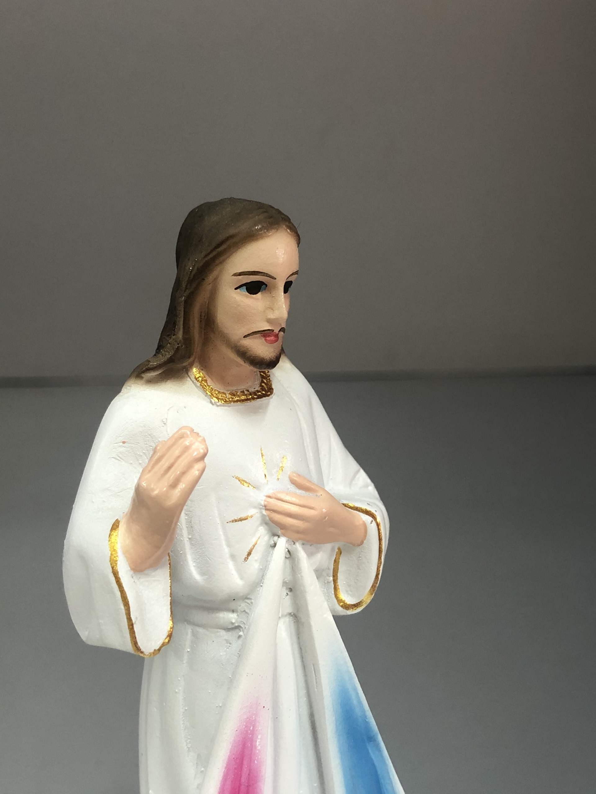 Tượng Chúa JESUS để Ô Tô cao 15cm BH310