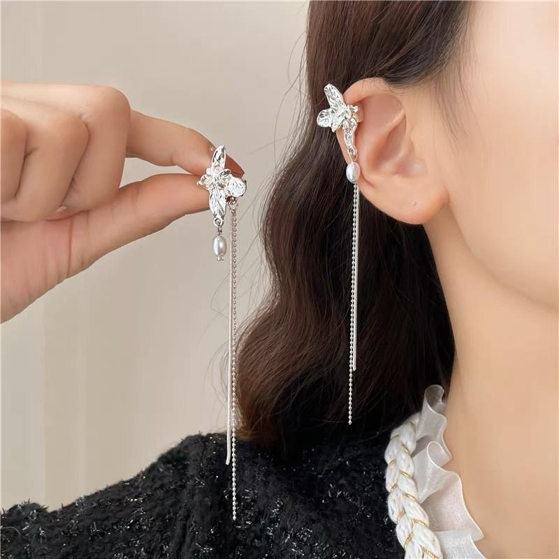 Hoa tai gài đính hạt cá tính - Arora boutique