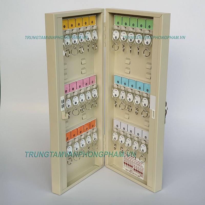 Tủ móc chìa khóa K30 chứa 30 móc được đánh số thứ tự, kèm sẵn 30 móc chìa khóa