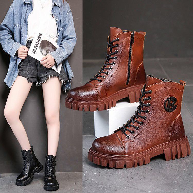 Bốt nữ chiến binh tag khuy chữ B (mã M02 - bốt khuy B