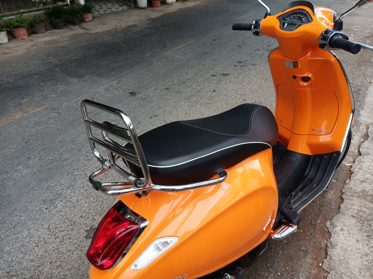 Cảng sau inox cho xe vespa