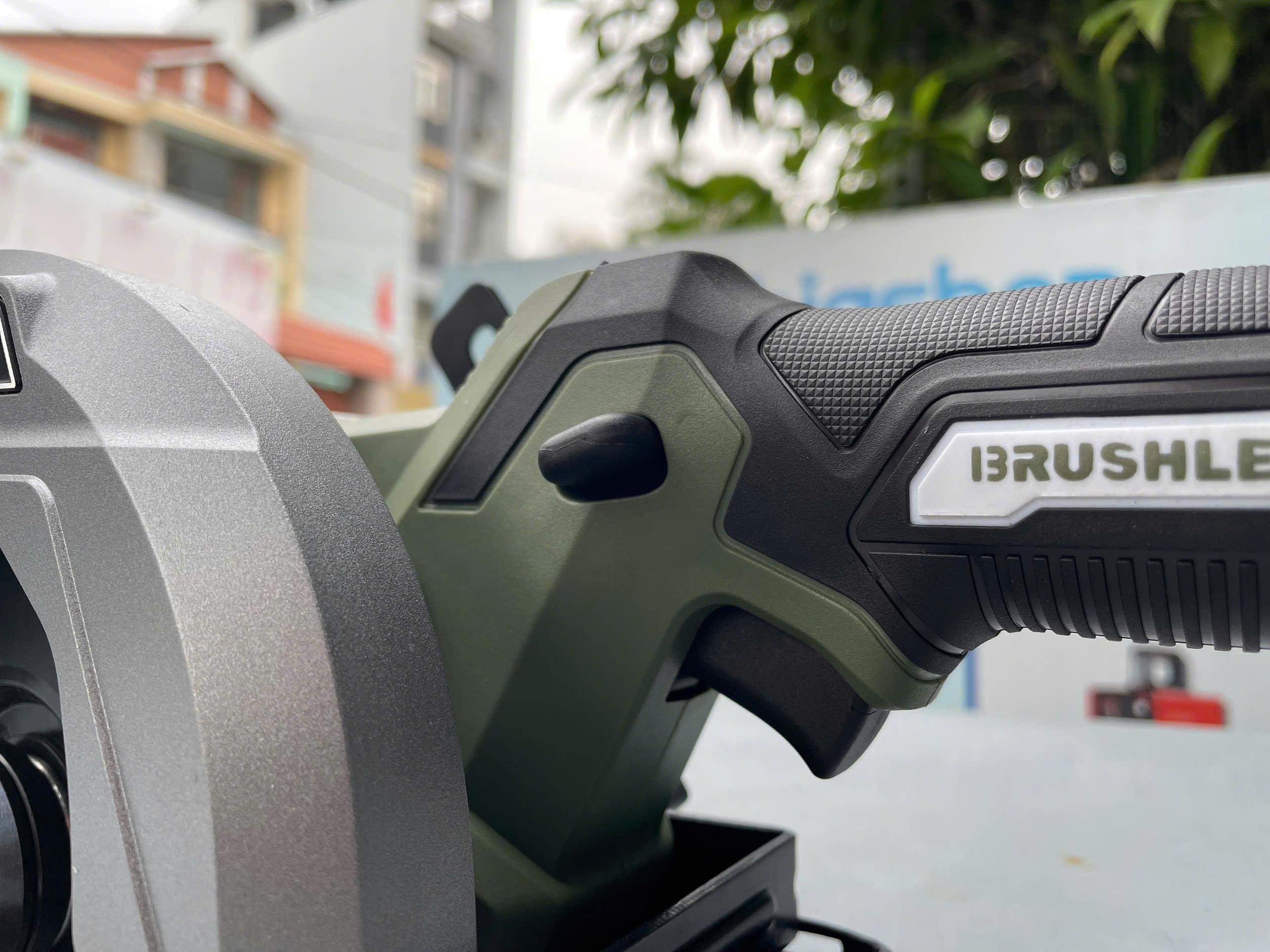 THÂN MÁY CƯA ĐA NĂNG PIN 21V BRUSHLESS (3 TỐC ĐỘ) MÀU OLIU M21-CS150XPRO DEKTON - HÀNG CHÍNH HÃNG