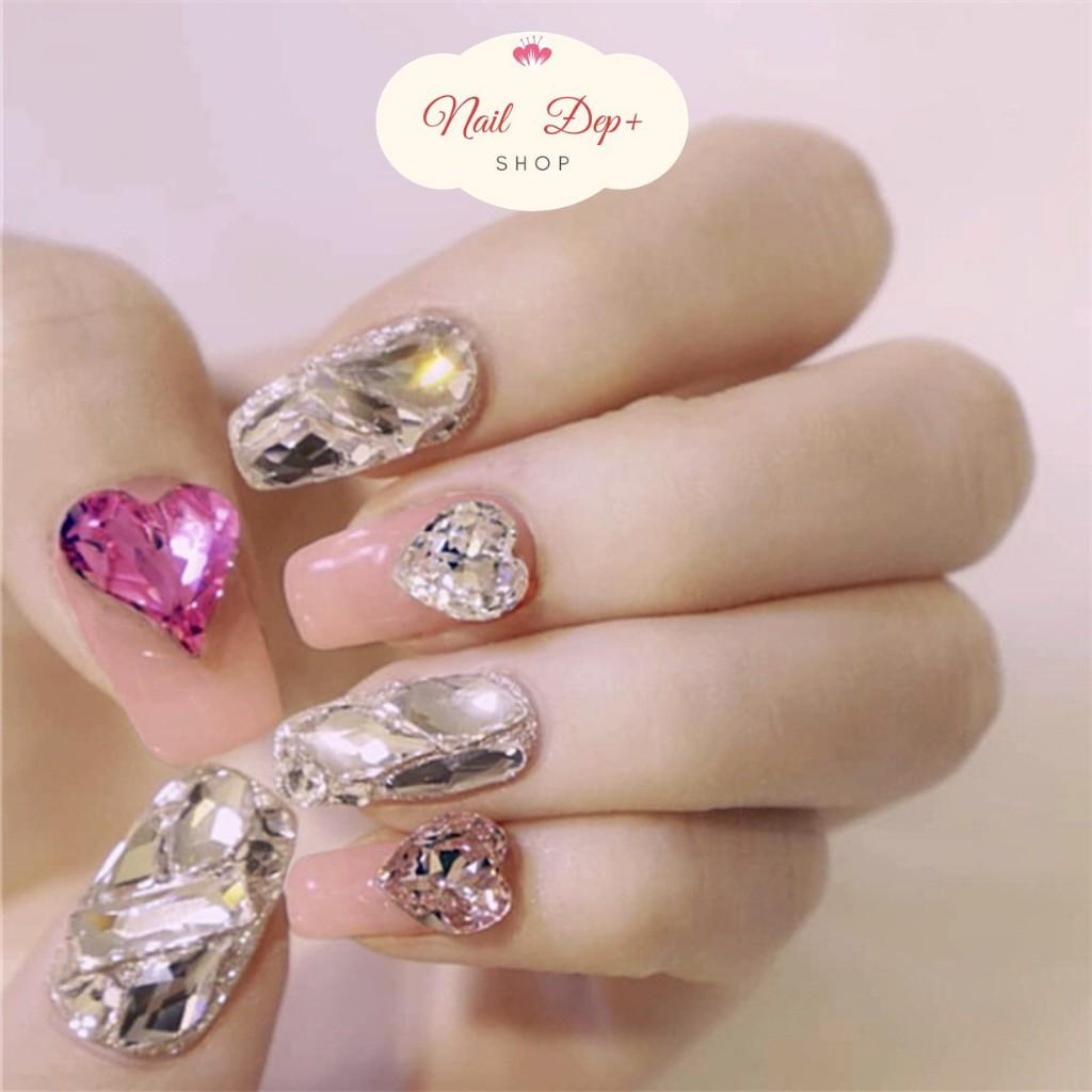 Set 24 móng tay giả , nail giả đính kim cương nhân tạo cực kỳ sang chảnh