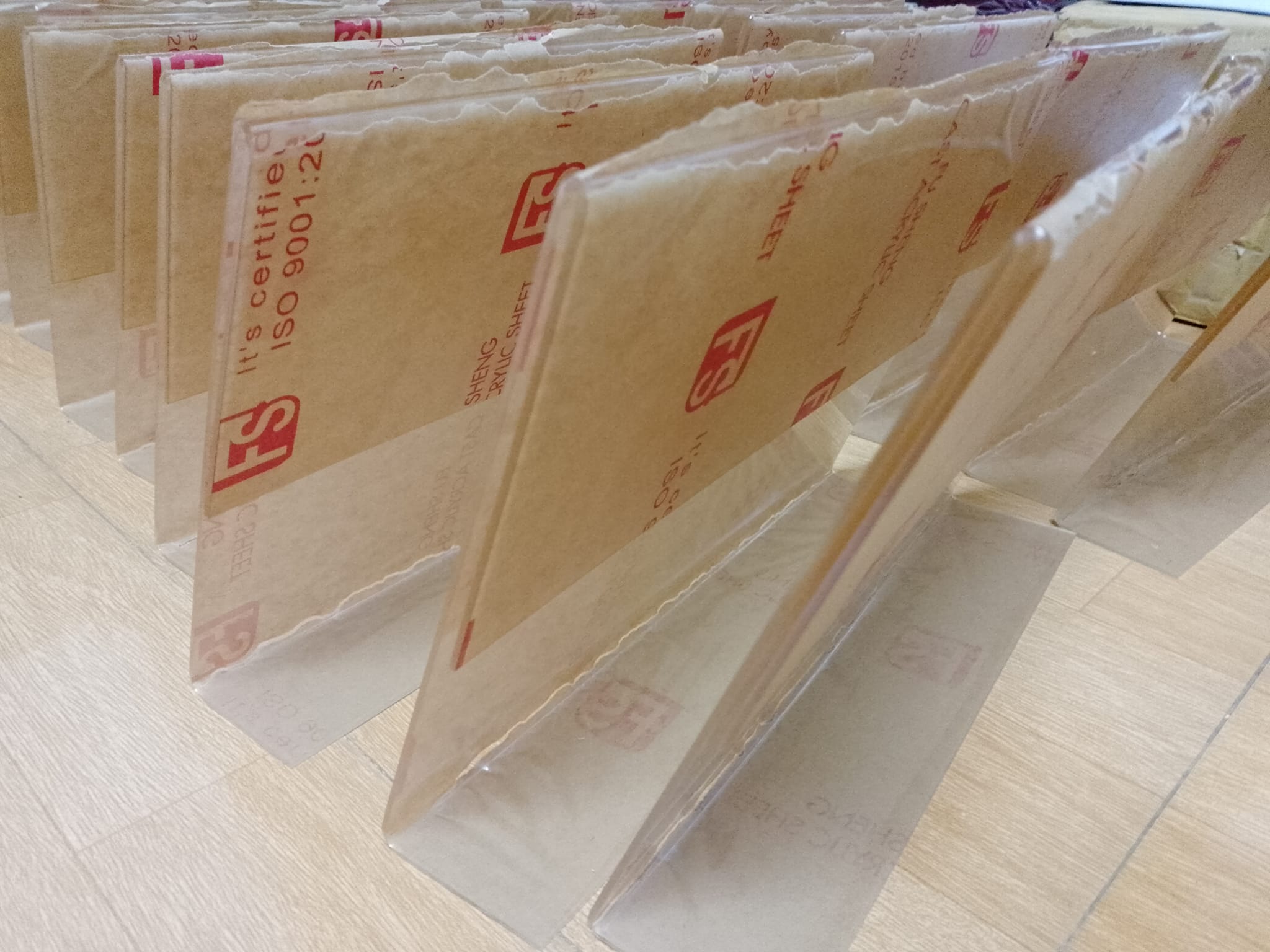 Kệ menu mica để bàn khổ A4,A5,A6,..,chiều ngang, mica Đài Loan